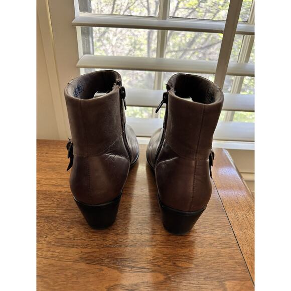 Clarks Bendables Ankle Boots Leather Suede Brown Women's Size 9.5 - Picture 3 of 8